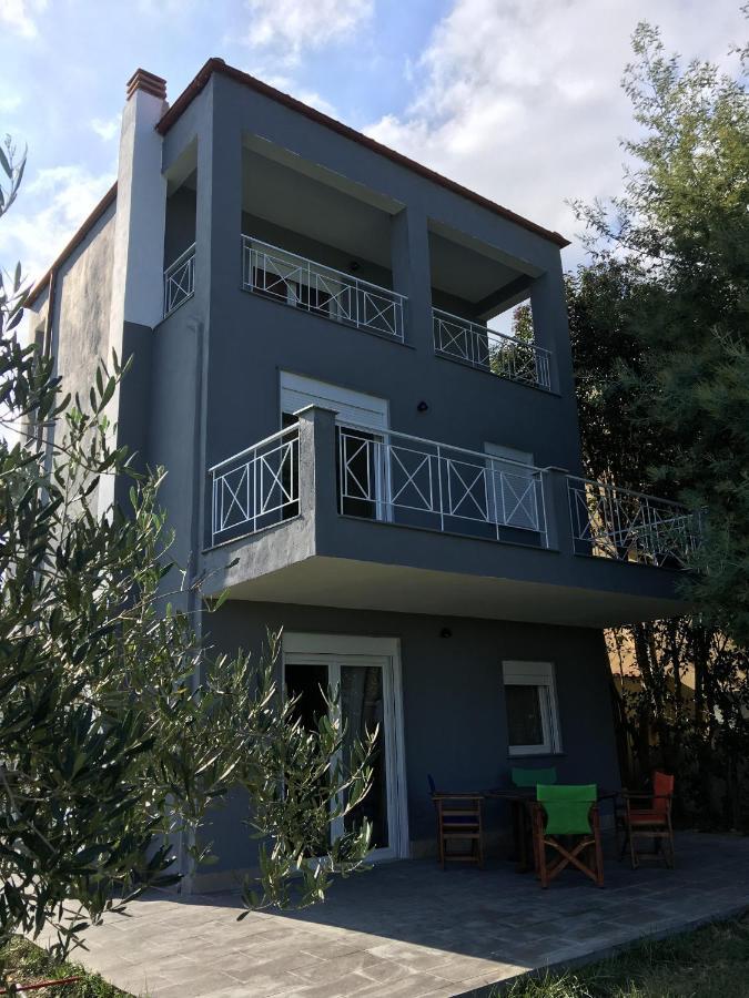 Gasthaus Modern House Áfitos Exterior foto