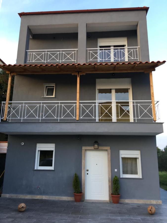 Gasthaus Modern House Áfitos Exterior foto