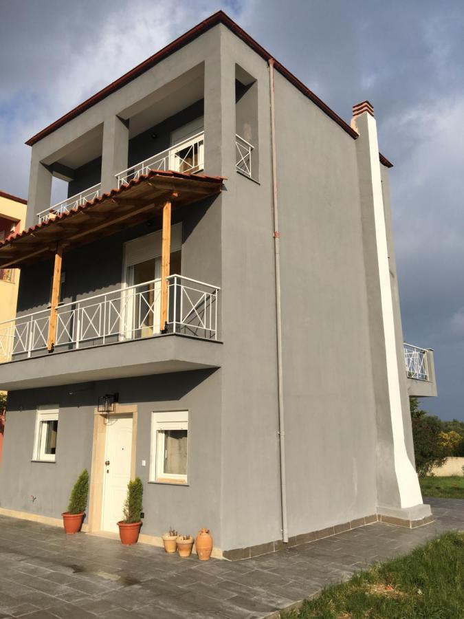 Gasthaus Modern House Áfitos Exterior foto